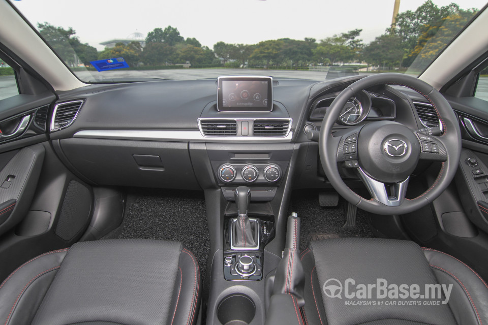 Mazda 3 Sedan BM (2014) Interior