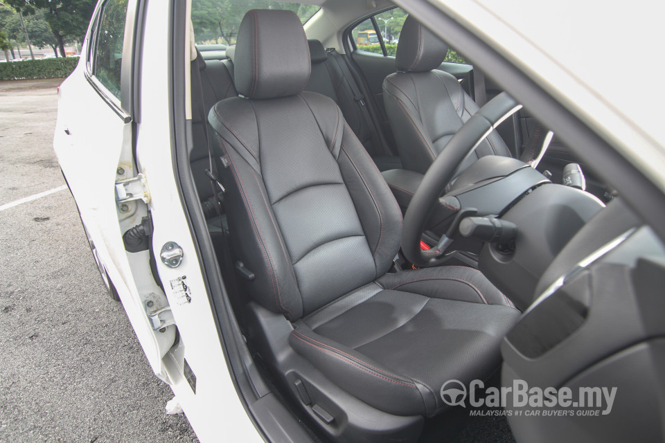 Mazda 3 Sedan BM (2014) Interior