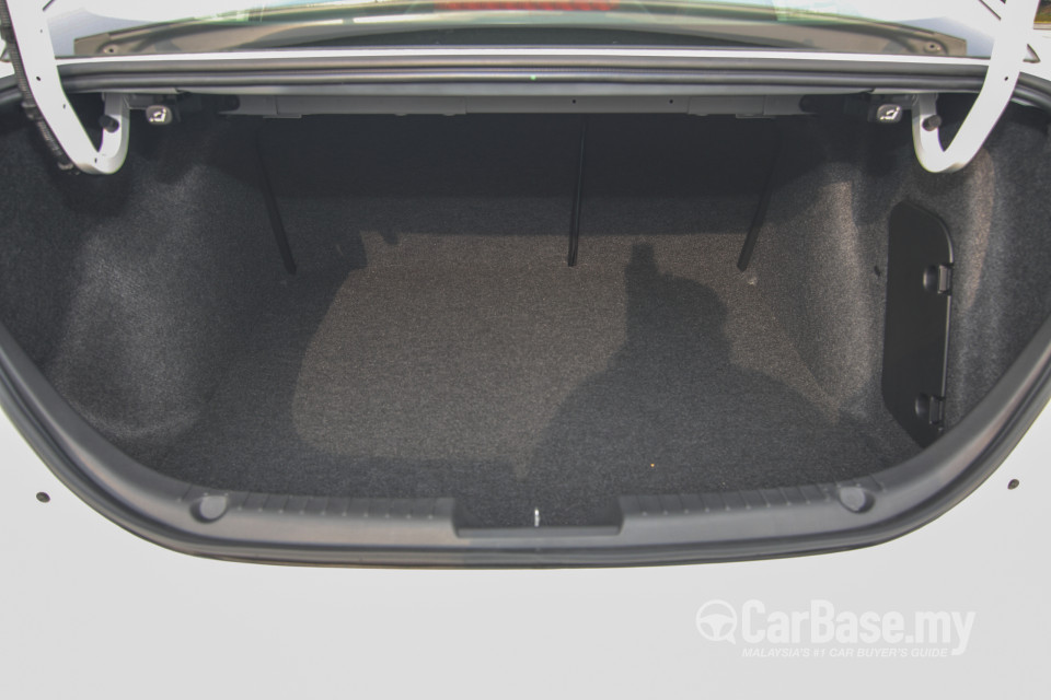 Mazda 3 Sedan BM (2014) Interior