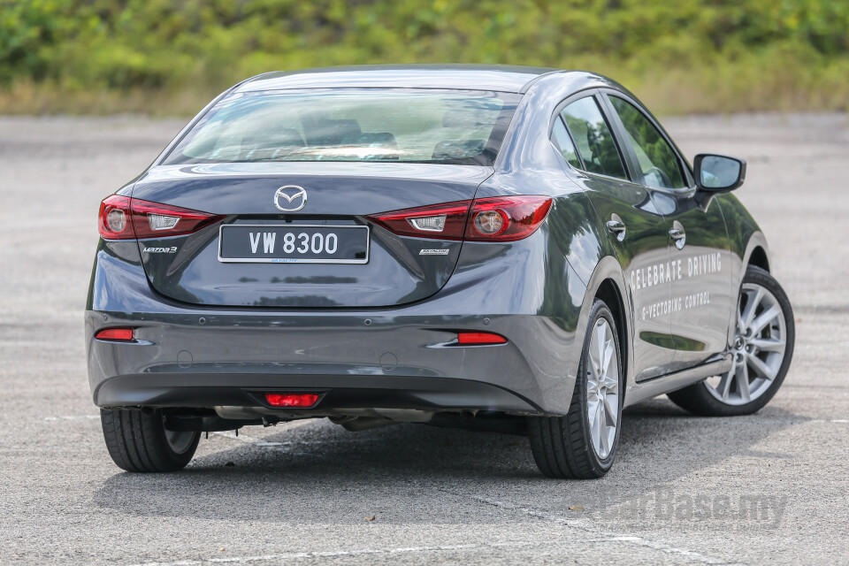 Nissan Almera N17 Facelift (2015) Exterior