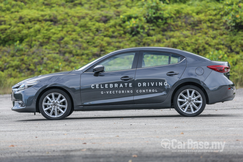 Mazda 3 Sedan BM Facelift (2017) Exterior