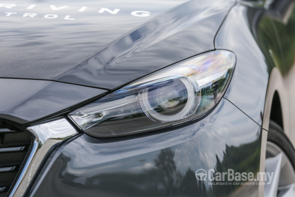 Mazda 3 Sedan BM Facelift (2017) Exterior