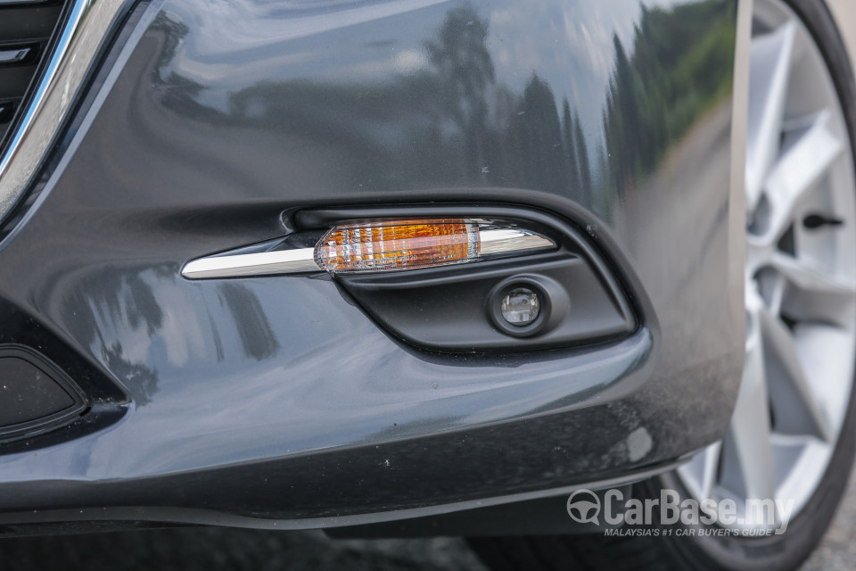 Mazda 3 Sedan BM Facelift (2017) Exterior