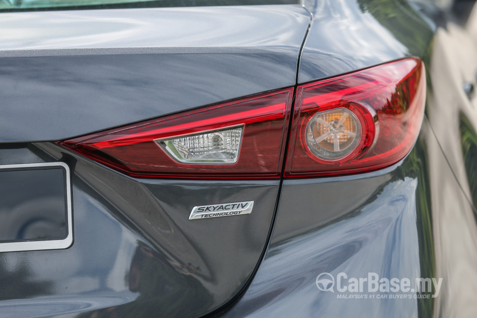 Mazda 3 Sedan BM Facelift (2017) Exterior