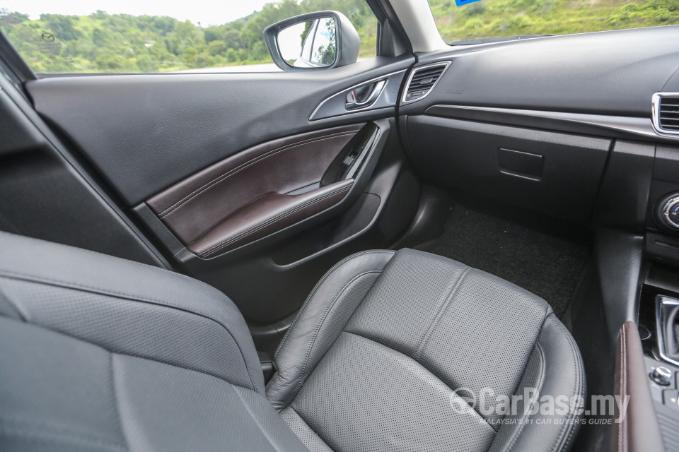 Mazda 3 Sedan BM Facelift (2017) Interior