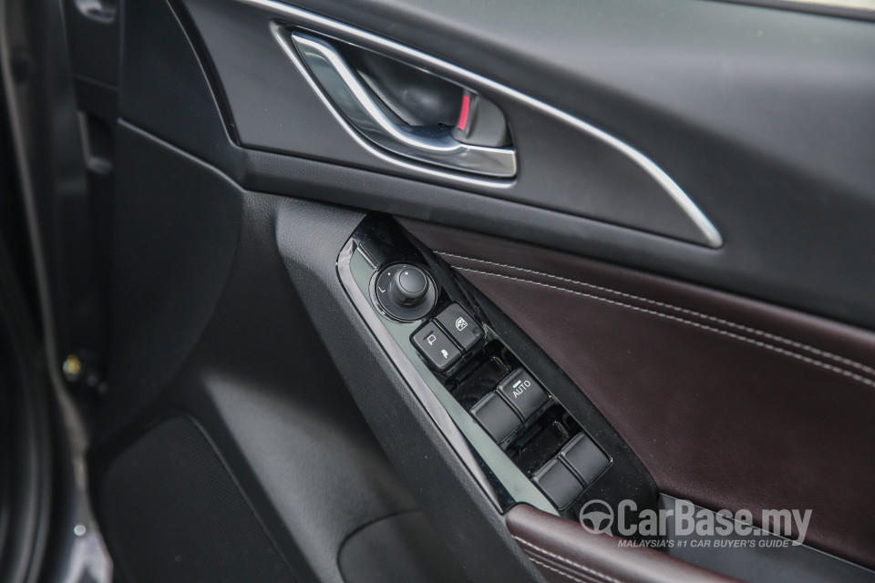 Mazda 3 Sedan BM Facelift (2017) Interior