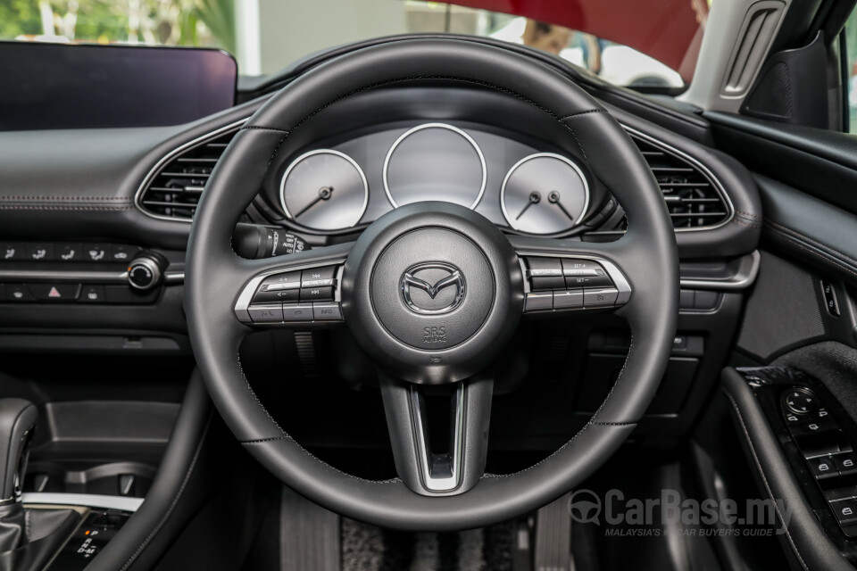 Proton Exora Mk1 RC (2019) Interior