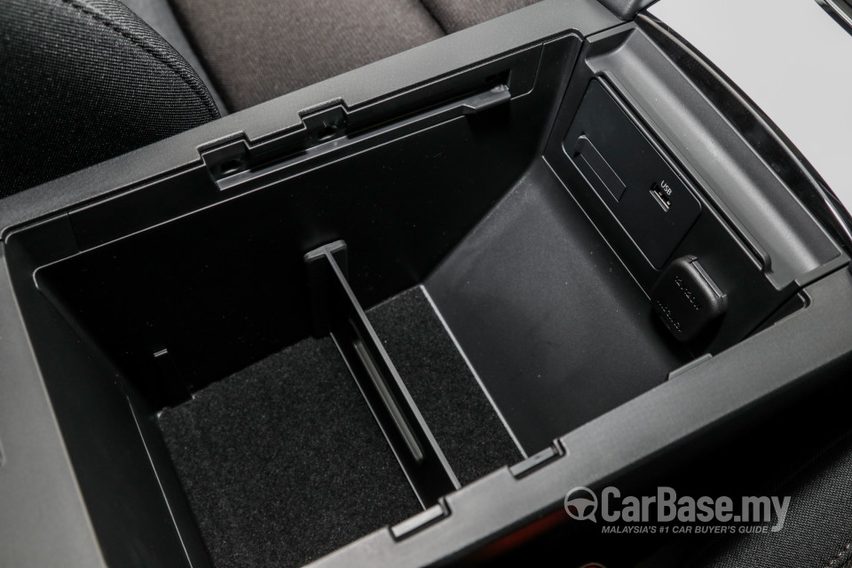 Mazda 3 Sedan BP (2019) Interior