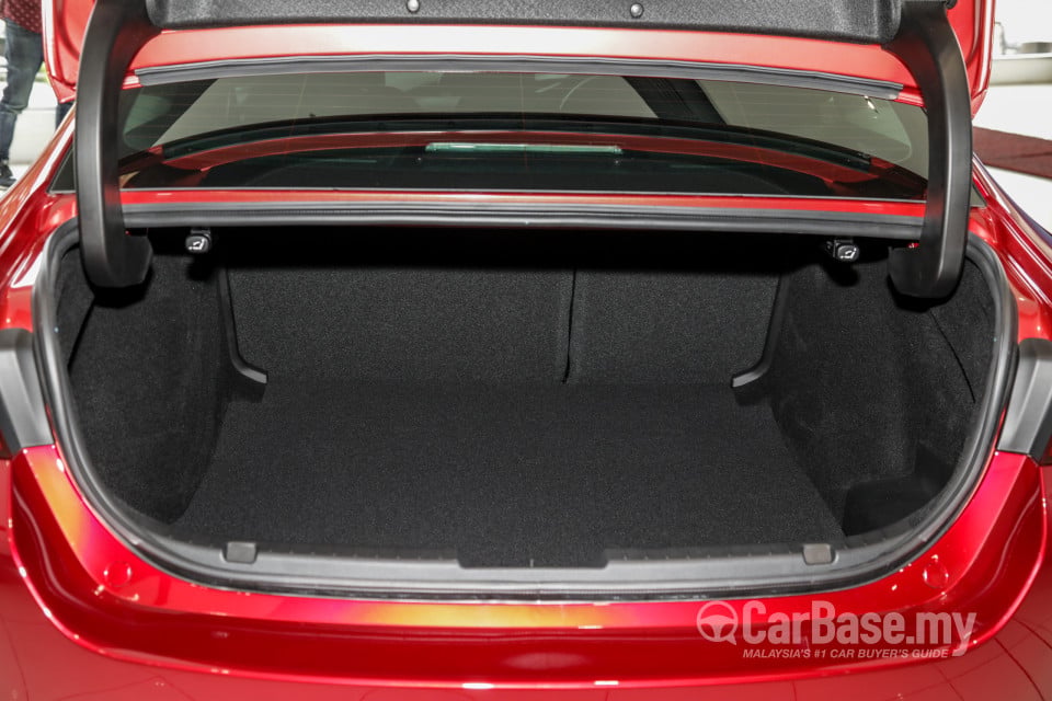 Mazda 3 Sedan BP (2019) Interior