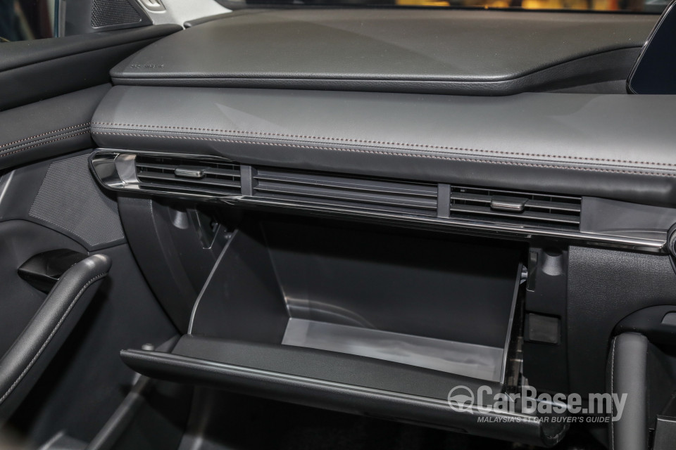 Mazda 3 Sedan BP (2019) Interior