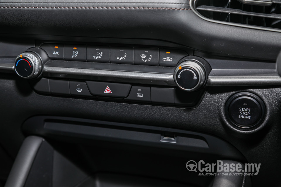 Mazda 3 Sedan BP (2019) Interior