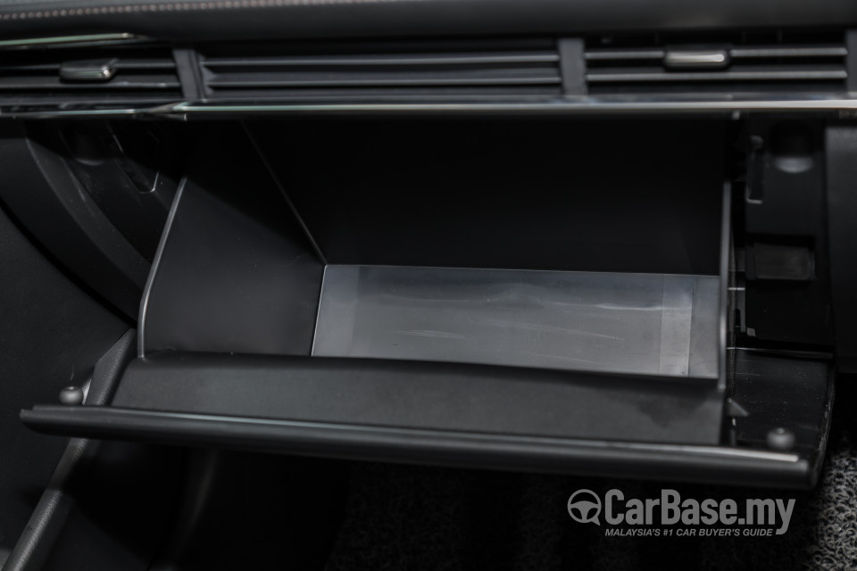 Mazda 3 Sedan BP (2019) Interior