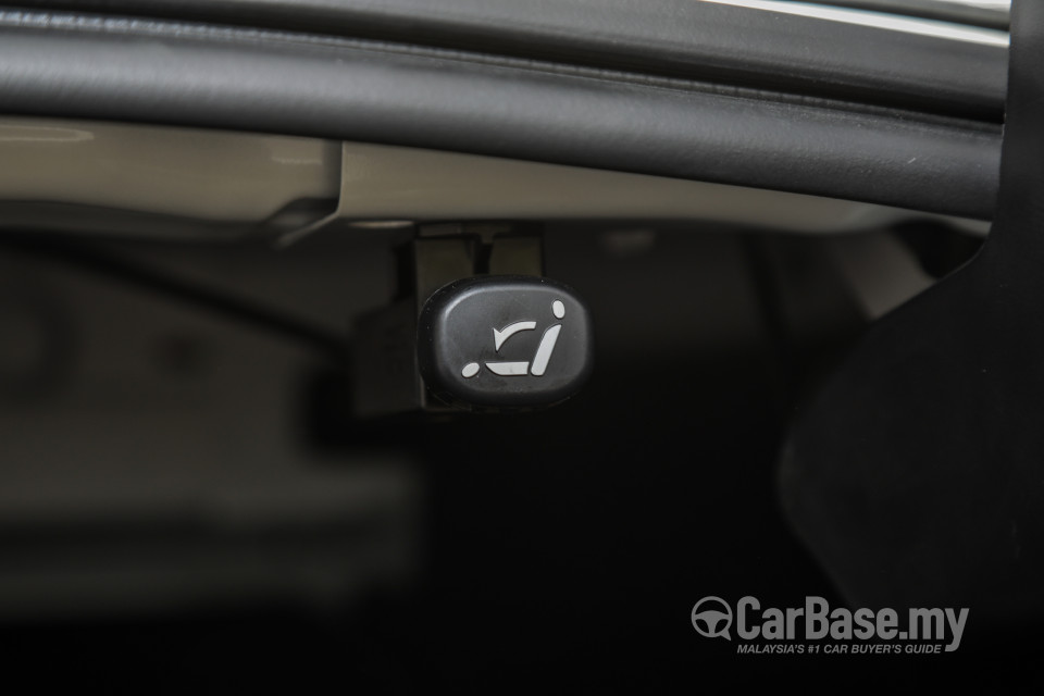 Mazda 3 Sedan BP (2019) Interior