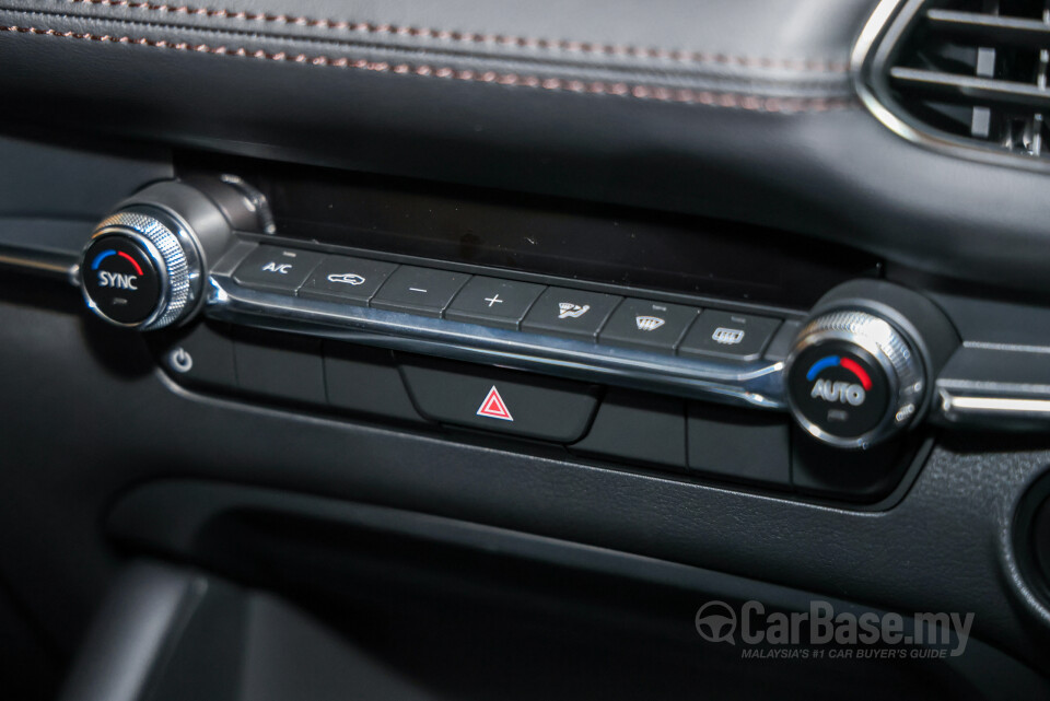 Mazda 3 Sedan BP (2019) Interior