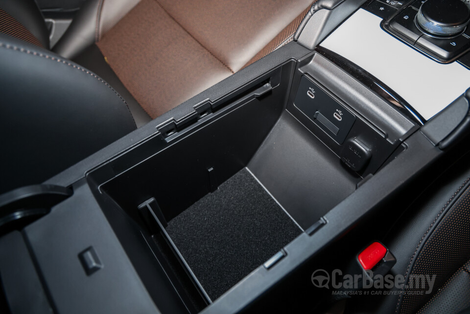 Mazda 3 Sedan BP (2019) Interior