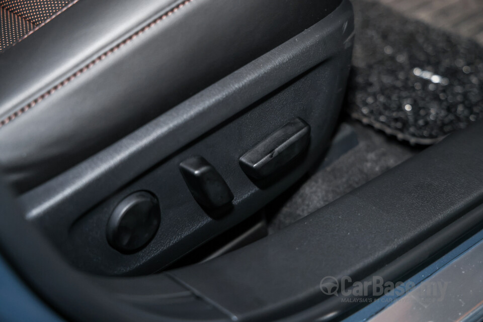 Mazda 3 Sedan BP (2019) Interior