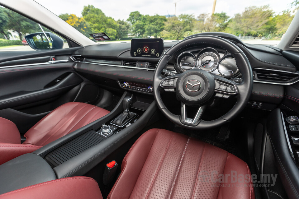 Mazda 6 Grand Touring GJ Facelift (2015) Interior