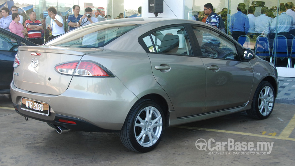 Mazda 2 Sedan DE (2010) Exterior