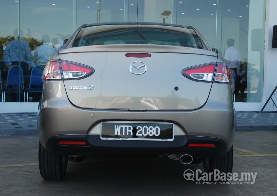 Mazda 2 Sedan DE (2010) Exterior