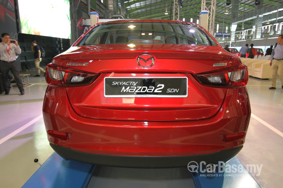 Mazda 2 Sedan DJ Sedan (2015) Exterior