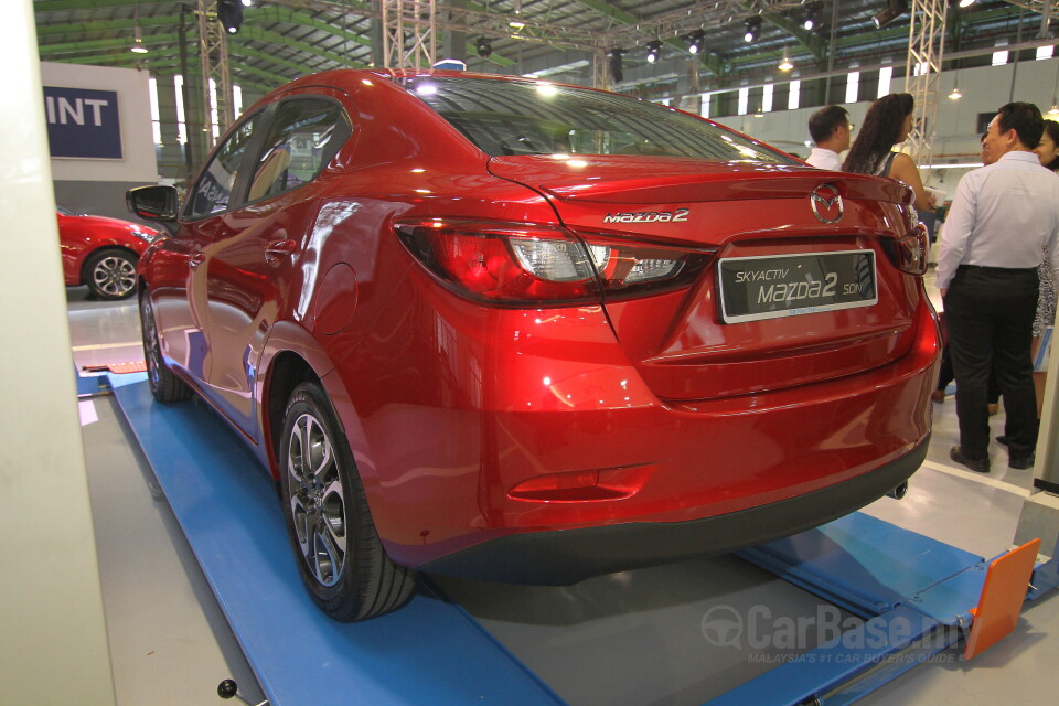 Proton Preve P3-21A (2012) Exterior