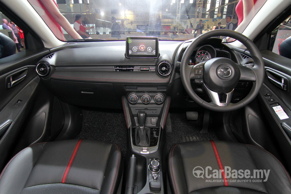 Mazda 2 Sedan DJ Sedan (2015) Interior