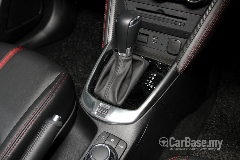 Mazda 2 Sedan DJ Sedan (2015) Interior