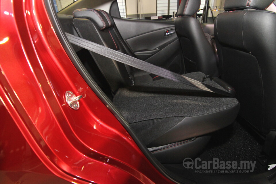 Mercedes-Benz SLC R172 Facelift (2016) Interior