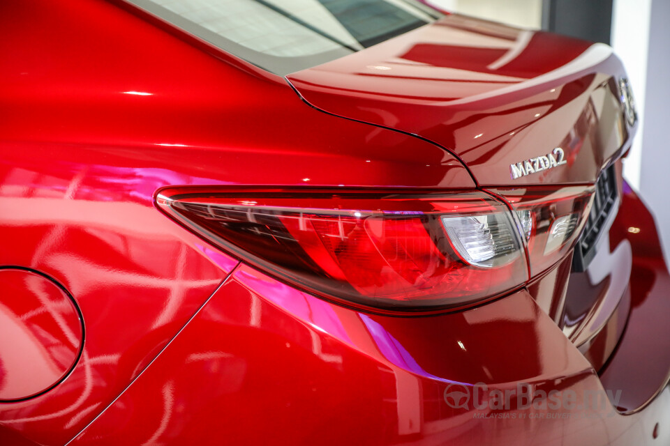 Nissan Grand Livina L11 Facelift (2013) Exterior