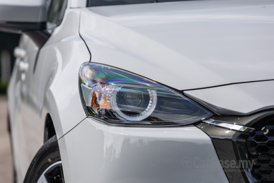 Mazda 2 Sedan DJ Sedan Facelift (2020) Exterior