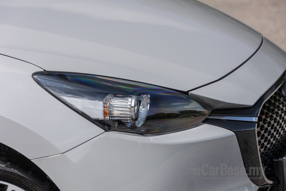 Mazda 2 Sedan DJ Sedan Facelift (2020) Exterior