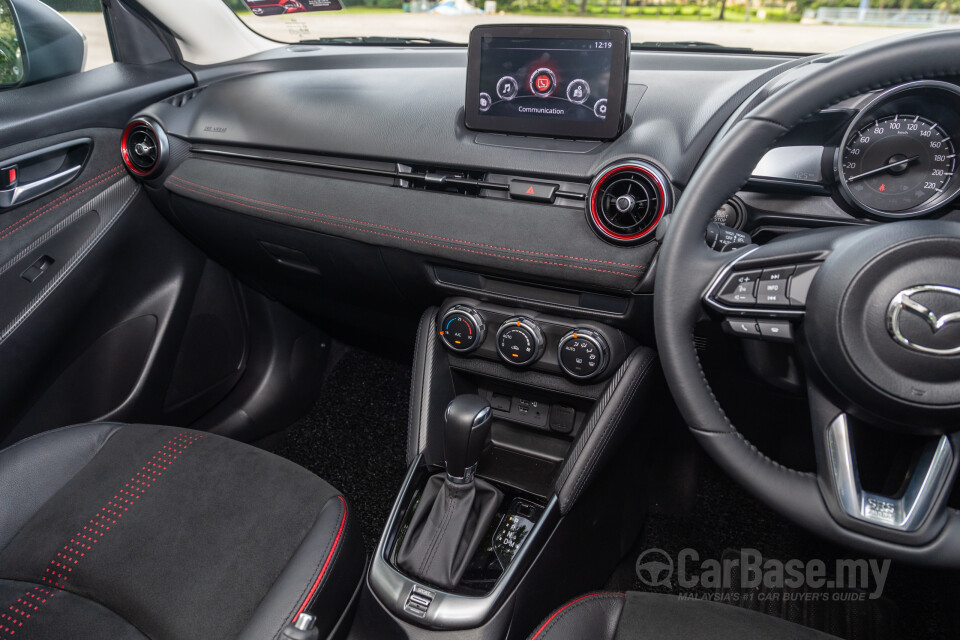 Mazda 2 Sedan DJ Sedan Facelift (2020) Interior