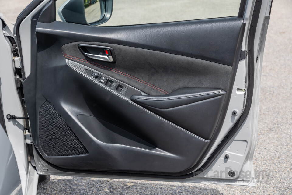 Mazda 2 Sedan DJ Sedan Facelift (2020) Interior