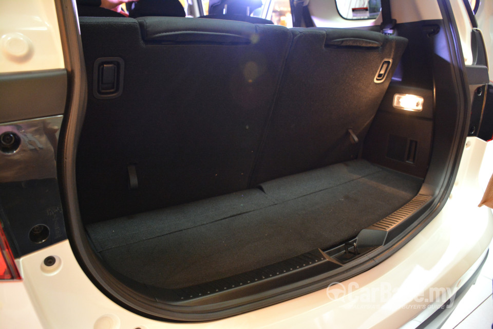 Mazda 5 Mk2 (2010) Interior