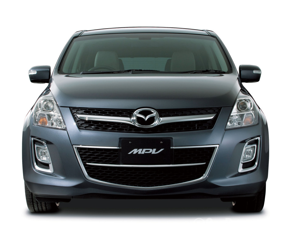Mazda 8 LY (2010) Exterior
