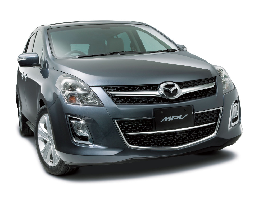 Mazda 8 LY (2010) Exterior