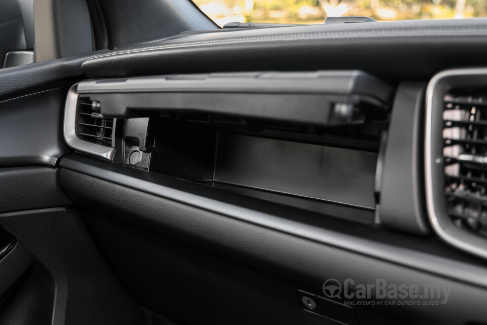 Mazda BT-50 TF Facelift (2025) Interior