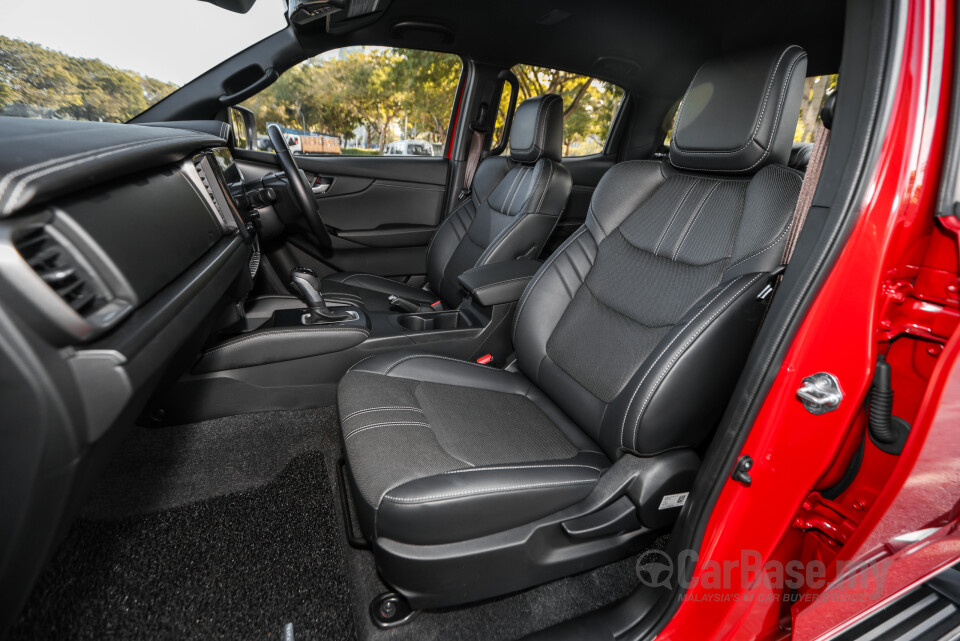 Mazda BT-50 TF Facelift (2025) Interior