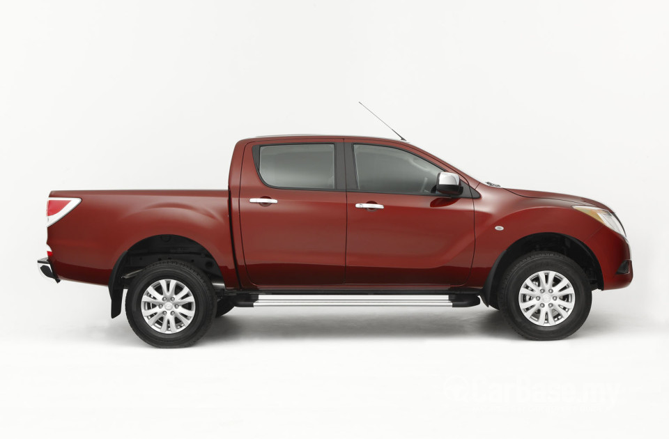 Mazda BT-50 Mk2 (2012) Exterior