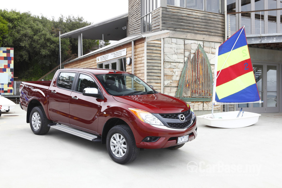 Mazda BT-50 Mk2 (2012) Exterior