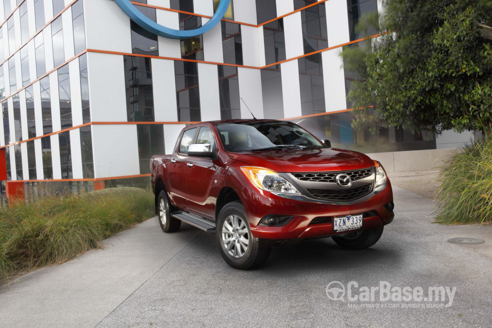 Mazda BT-50 Mk2 (2012) Exterior