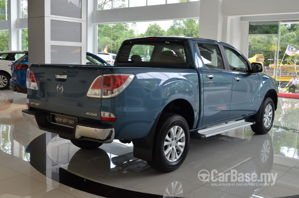 Mazda BT-50 Mk2 (2012) Exterior