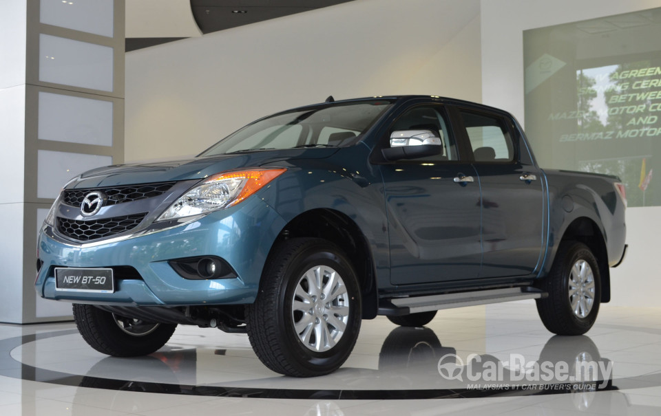 Mazda BT-50 Mk2 (2012) Exterior