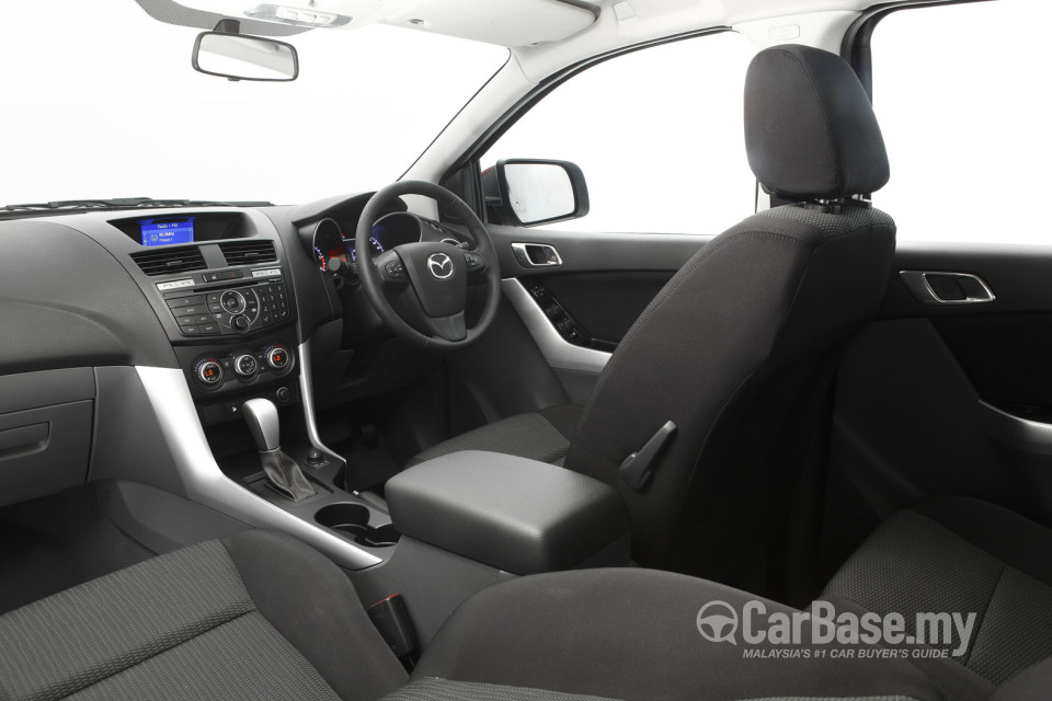 Mazda BT-50 Mk2 (2012) Interior