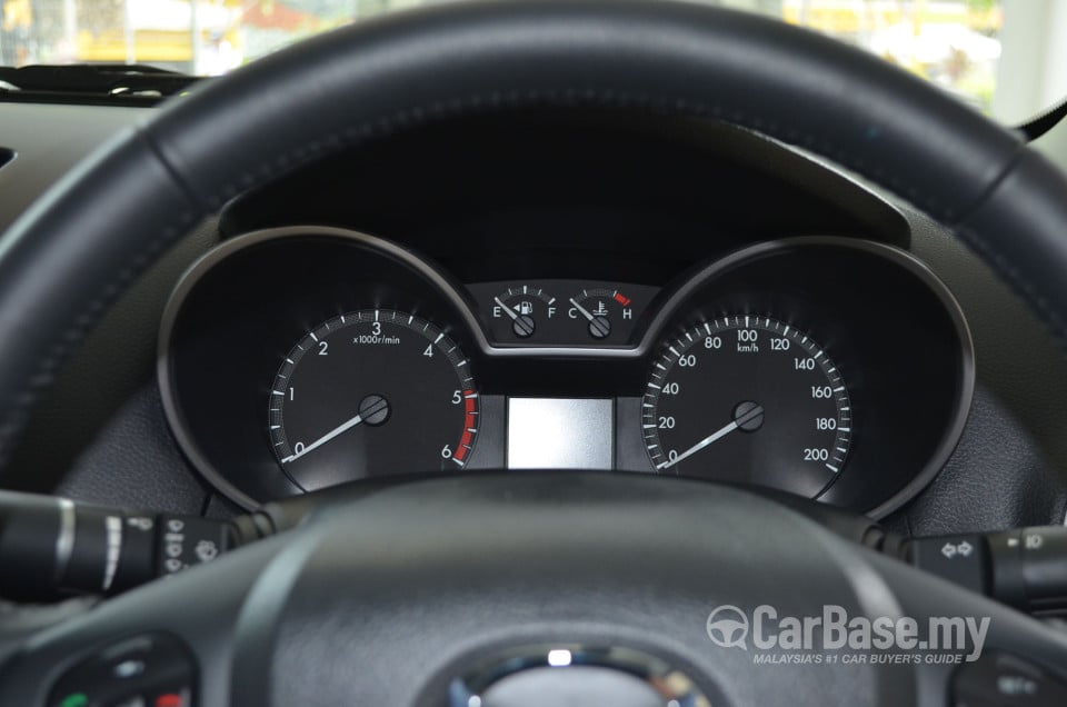 Mazda BT-50 Mk2 (2012) Interior