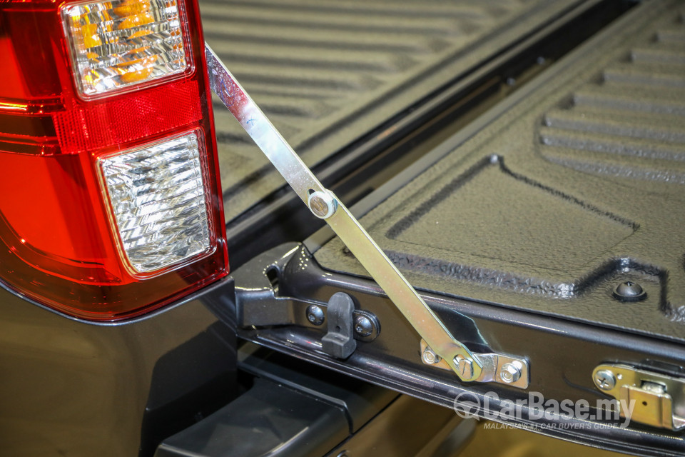 Mazda BT-50 TF (2021) Exterior