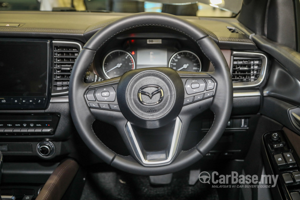 Mazda BT-50 TF (2021) Interior
