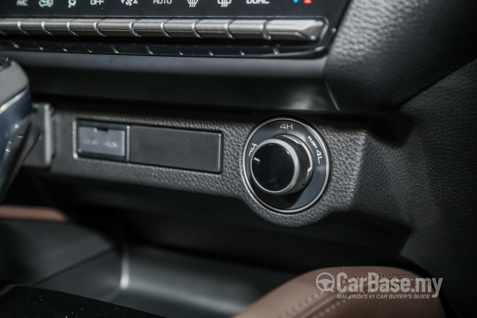 Mazda BT-50 TF (2021) Interior