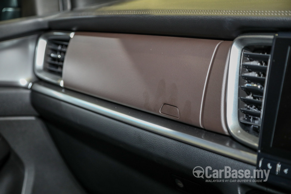 Mazda BT-50 TF (2021) Interior