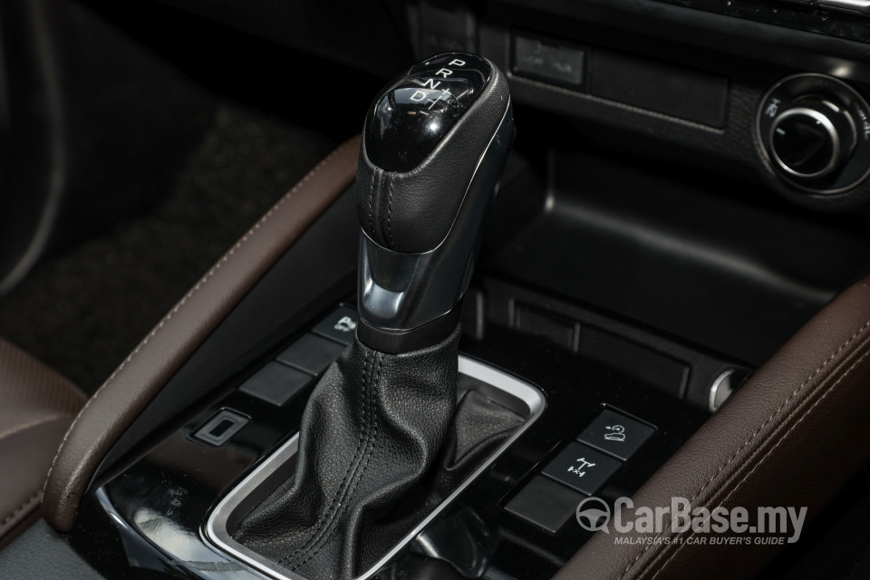 Mazda BT-50 TF (2021) Interior